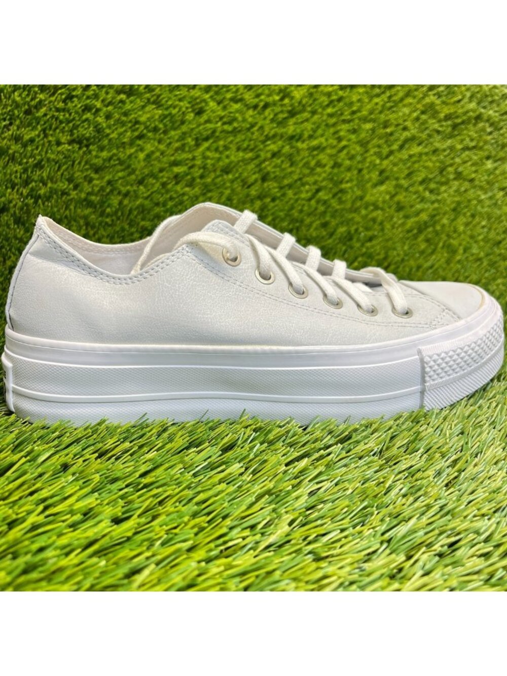 Converse Chuck Taylor All Star Lift Women Size 7.5 Gray Athletic Shoes Sneakers